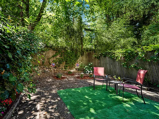 Rented by Ivey North LLC | media 7