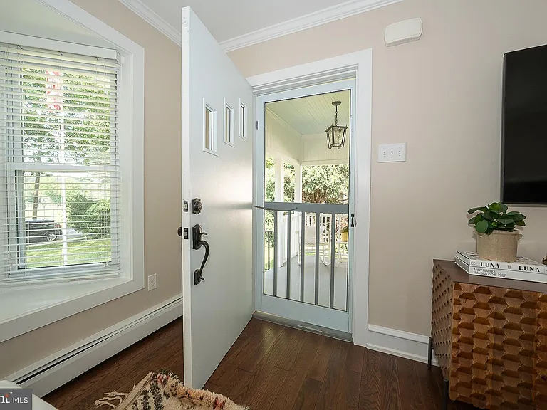 18 Clover Ln — Photo 6