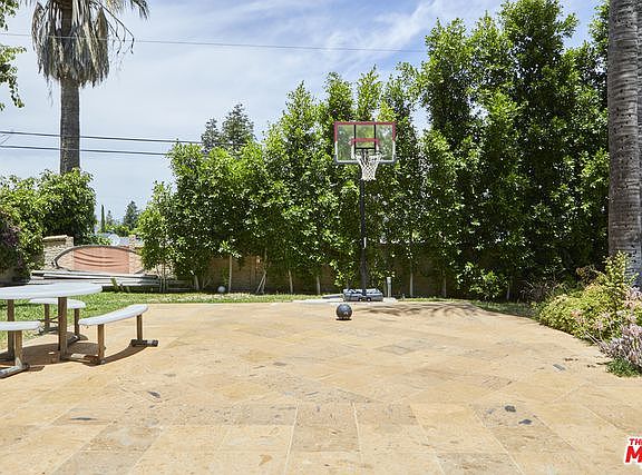 5th image of 18607 Cassandra St