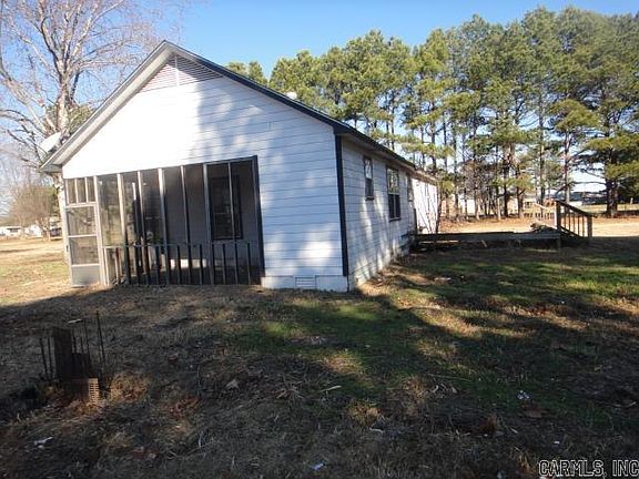 3rd image of 134 Woodruff #407