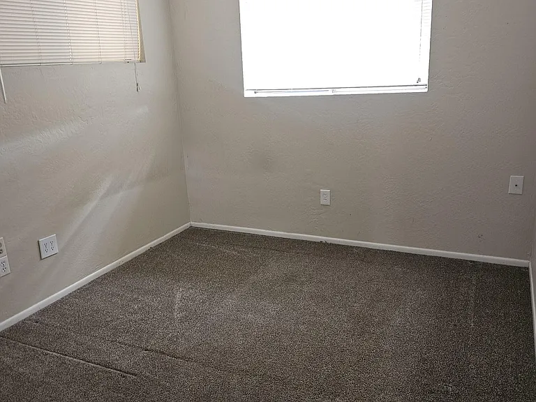 4208 E Montecito Ave — Photo 13