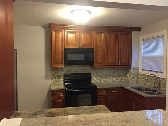 2nd image of 1420 N Harlem Ave #1420