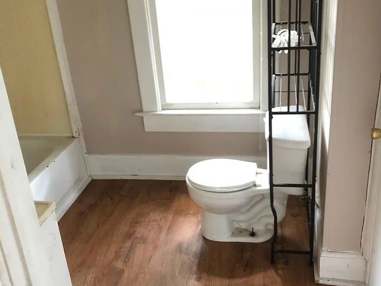 1521 Dorchester Ave — Photo 9