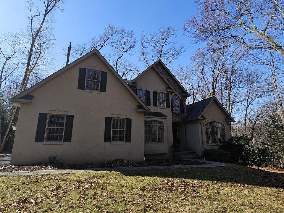 2nd image of 118 Deerfield Dr
