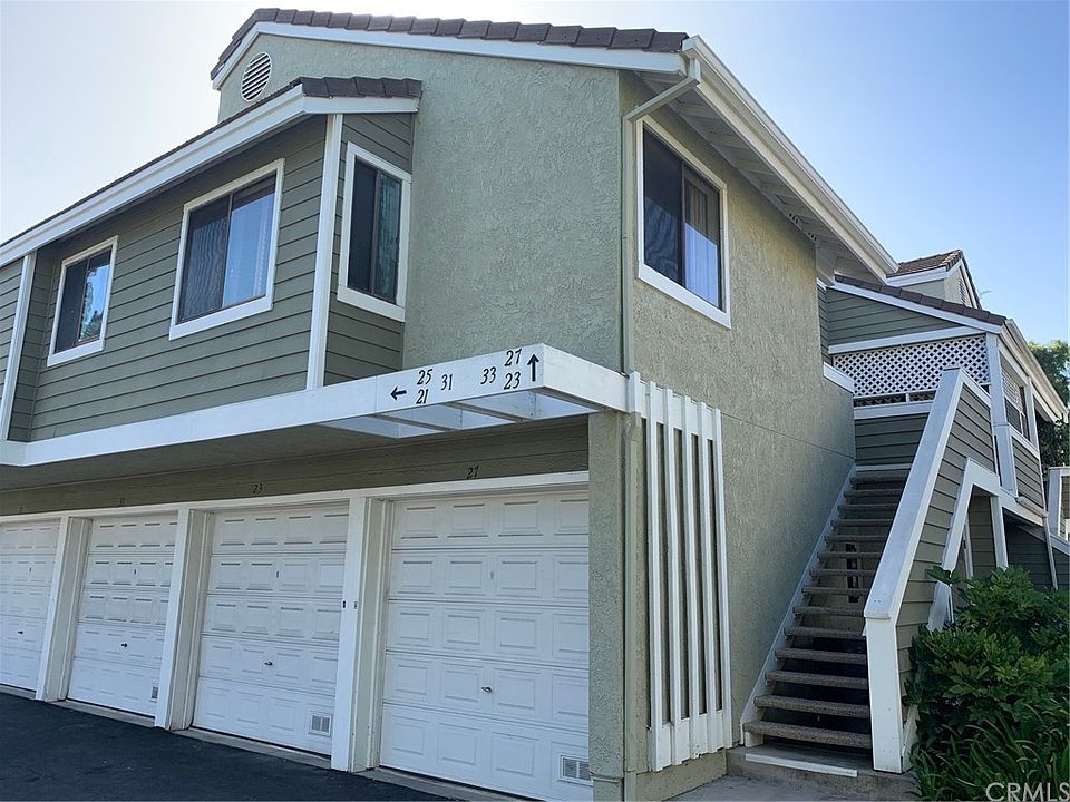 1st image of 33 Cambria Ln