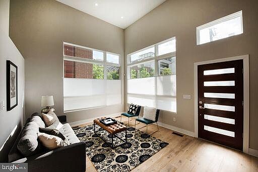 3rd image of 237 N 23rd St #1