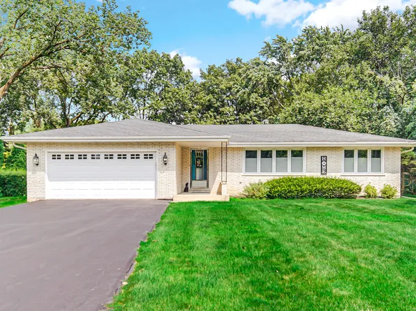 9S711 William Dr, Burr Ridge, IL 60527