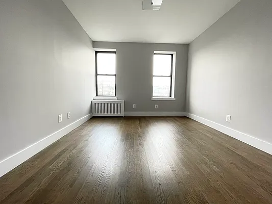 Rented by Bruma Realty LLC | media 17