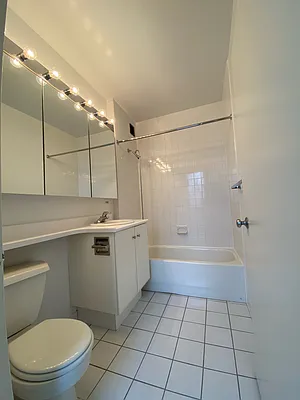 Rented by Compass | media 14