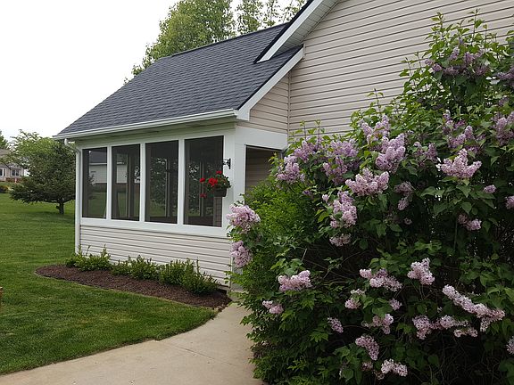 3rd image of 16200 Pine Lake Forest Dr