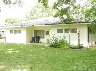 16545 Millar Rd, Clinton Township, MI 48036