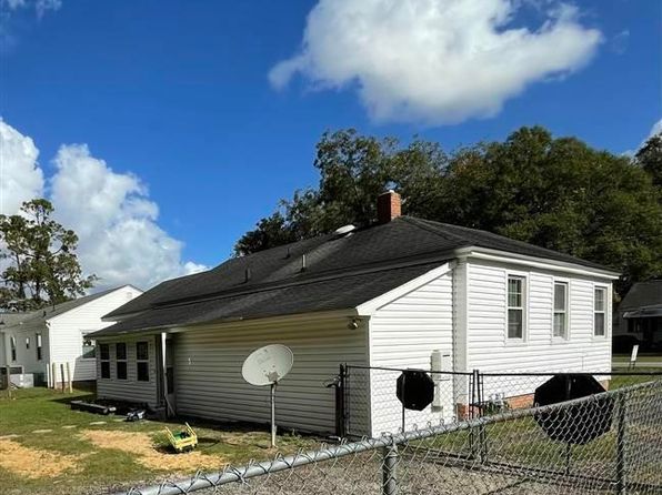 612 Gapway St, Mullins, SC 29574