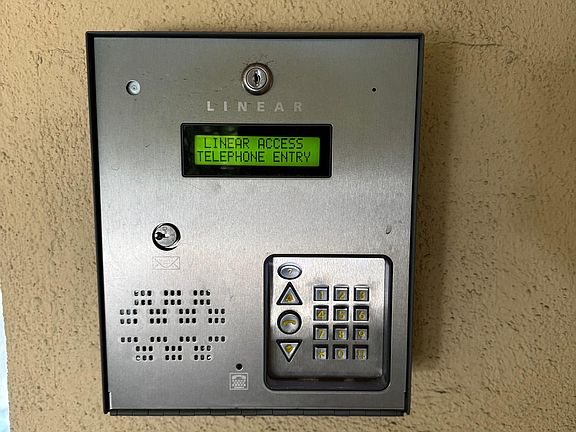 3rd image of 1280 S Barrington Ave APT 2