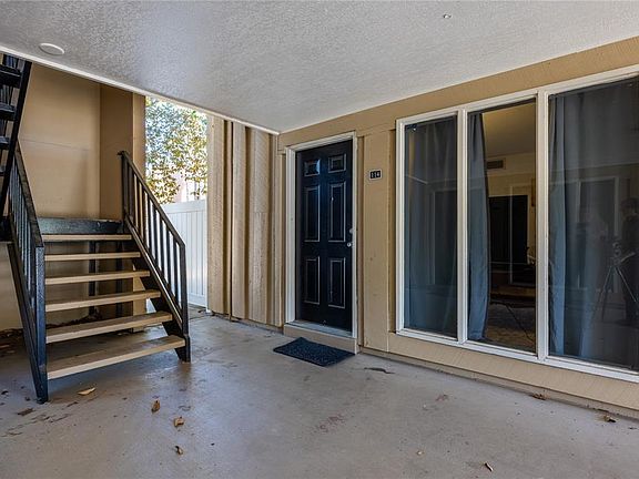 2nd image of 507 NW 39th Rd APT 114