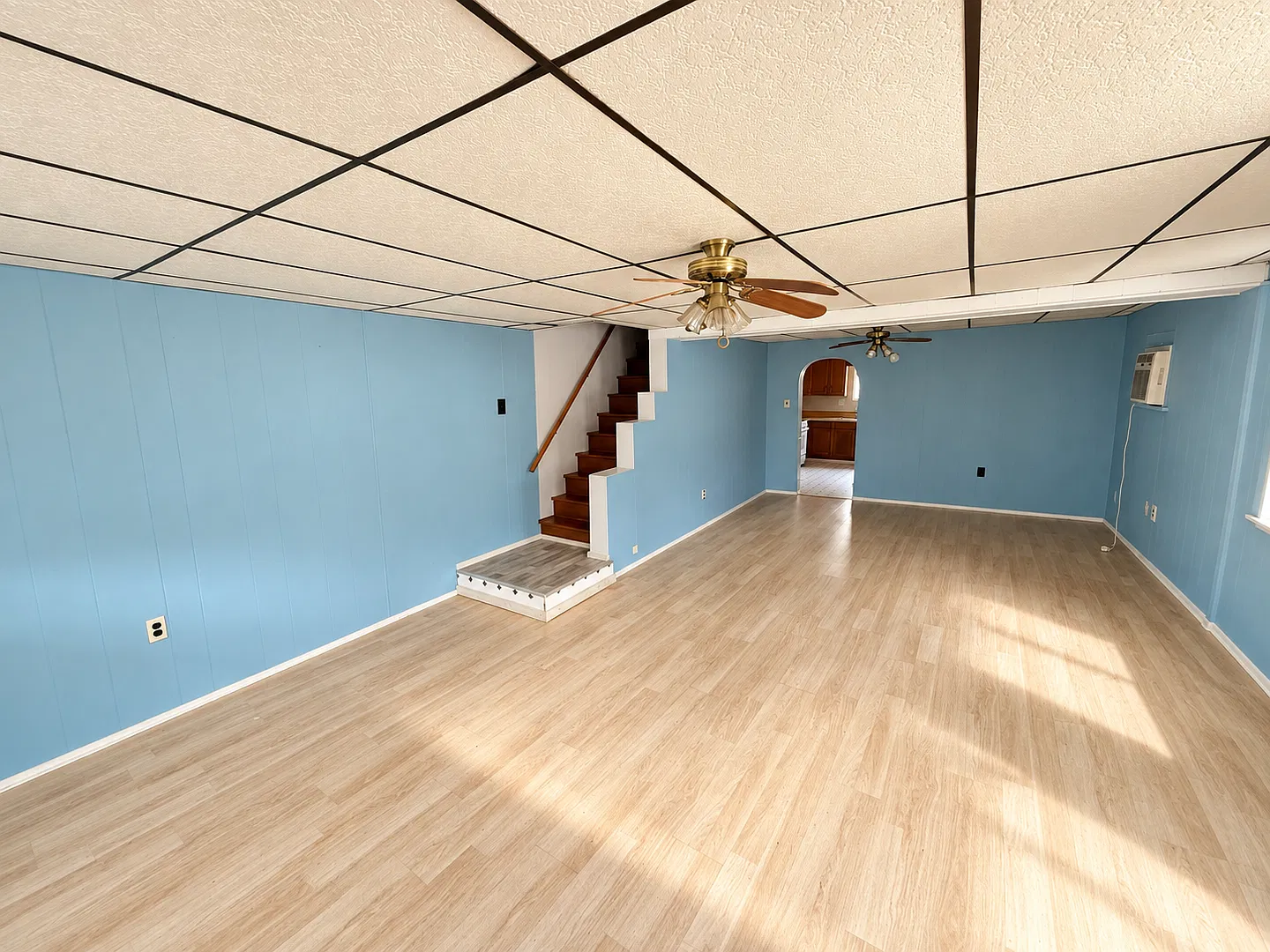 2 bed, 1.0 bath, 1000 sqft, $1,000 — Photo 1