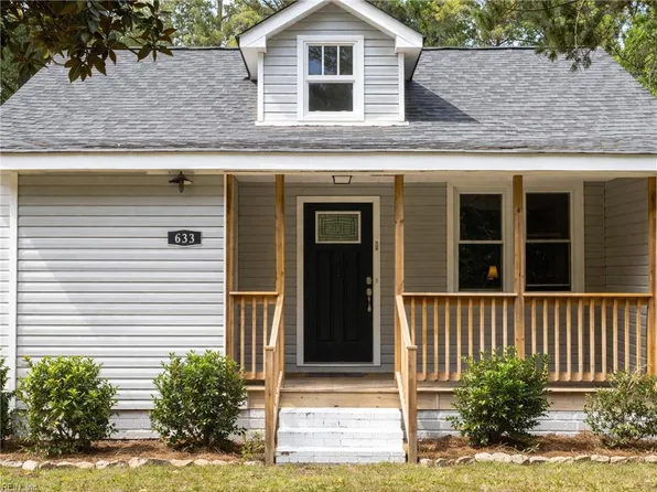 633 Fitchetts Wharf Rd, Mathews, VA 23109