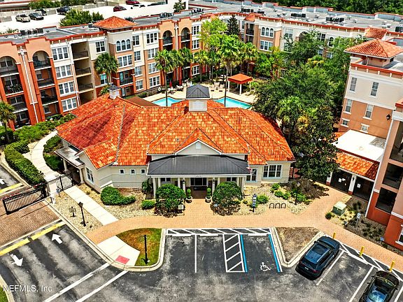 2nd image of 10435 MIDTOWN Parkway #135