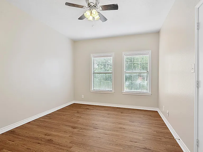 4400 Carter Creek Pkwy #102 — Photo 18