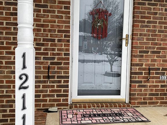 5th image of 1211 Waterman Dr