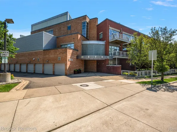 322 E Harrison Ave Unit 18, Royal Oak, MI 48067
