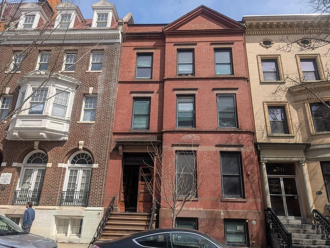 1 bed, 1.0 bath, 340 sqft, $1,350 — Photo 1