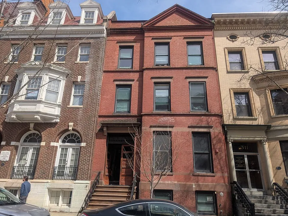 313 State St #1F