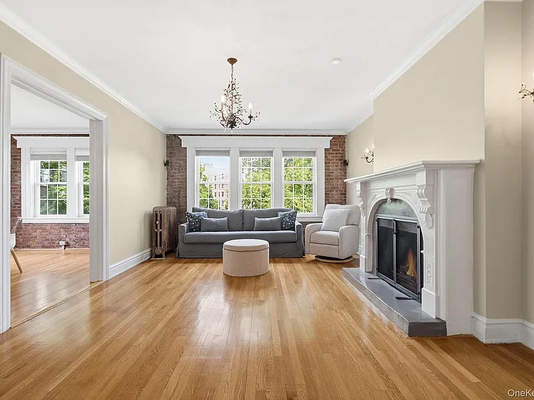 87 N Broadway #3K — Photo 1