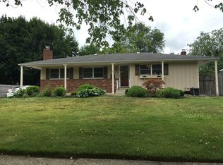 40 Mills Pond Rd, Saint James, NY 11780