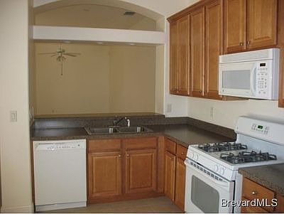 3rd image of 8636 Villa Nova Dr