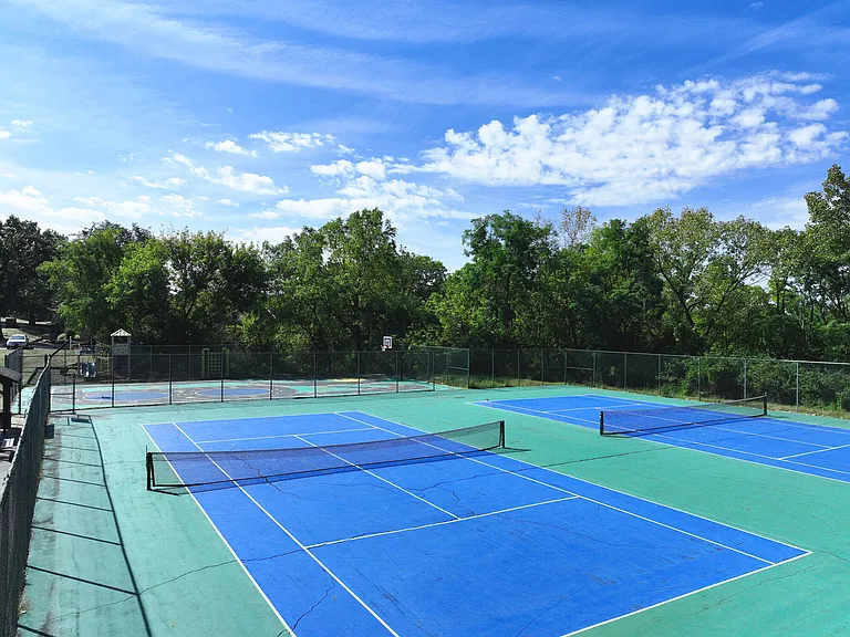 Riverwind at Chatham Park Drive — Photo 7