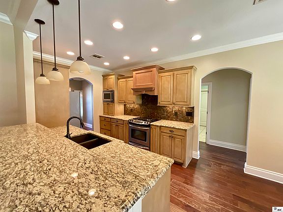 4th image of 105 Quail Hill Dr