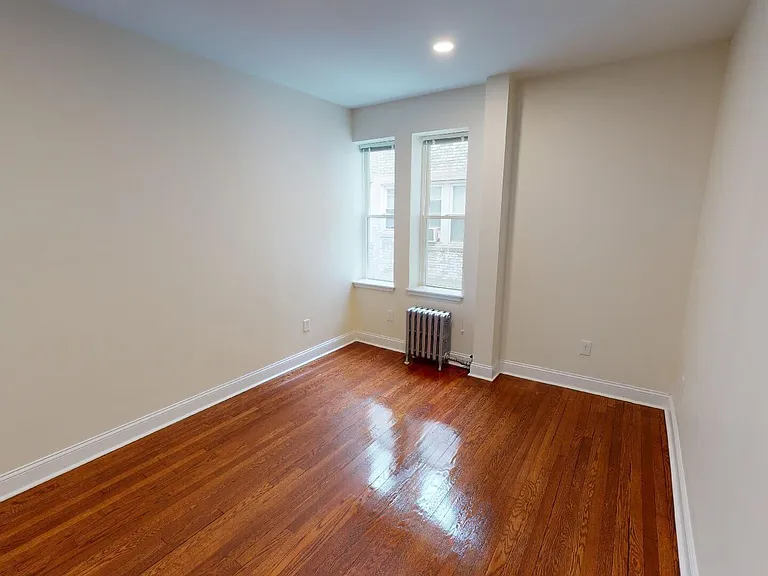123 Sutherland Rd #1E — Photo 6