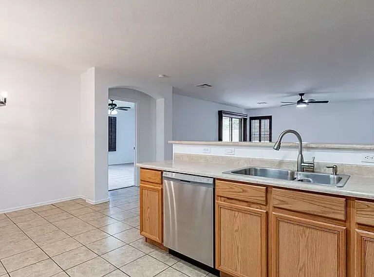3740 E Timberline Rd — Photo 14