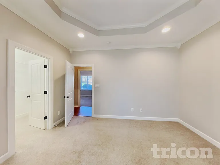 189 Crystal Creek Dr — Photo 6