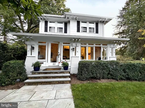29 Craven Ln, Lawrence Township, NJ 08648