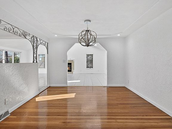 4th image of 25 Gloversbrook Rd