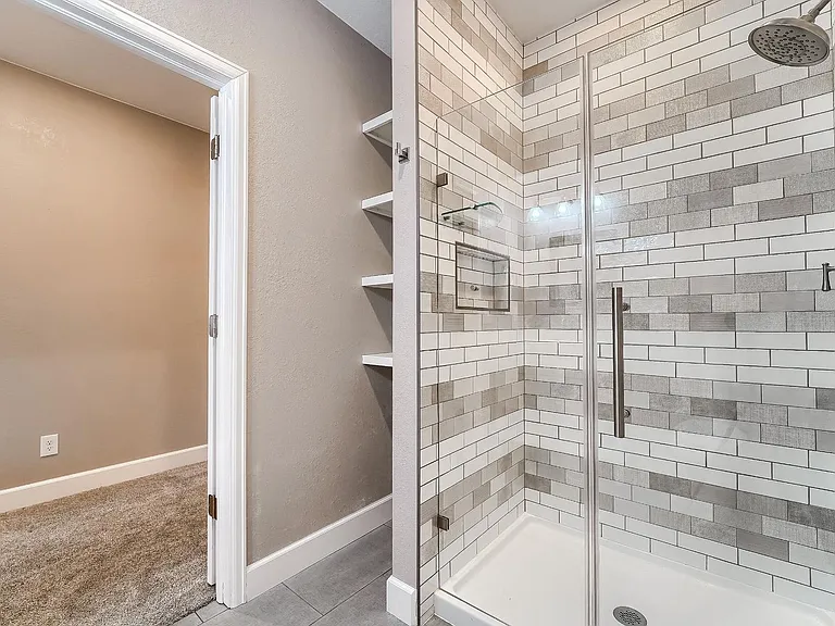 17122 Melody Dr — Photo 58