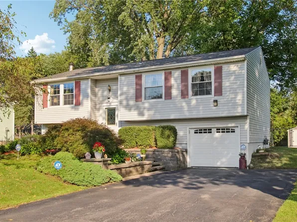 59 Hay Market Rd, Rochester, NY 14624