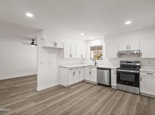 442 E Royal Palms Dr, Mesa, AZ 85203