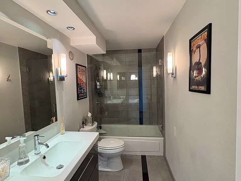 909 N Lafayette St #804 — Photo 4