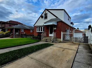 83-33 251st St, Jamaica, NY 11426