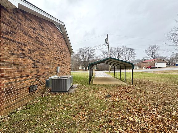 4th image of 403 Judy Lynn Dr