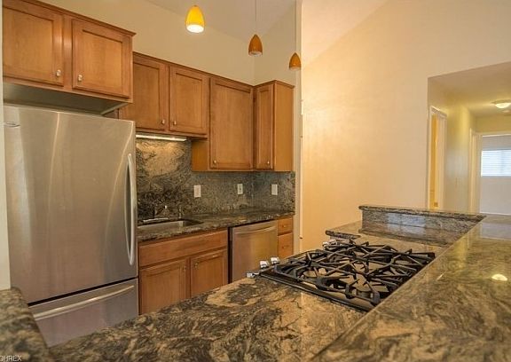 4th image of 705 Cheriton Dr