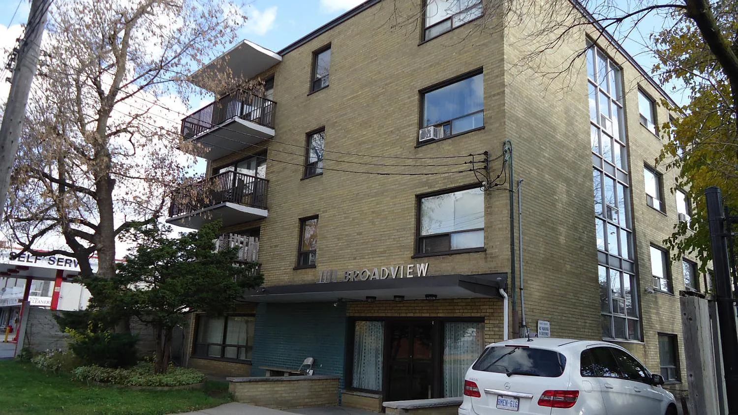 1111 Broadview Avenue — Photo 2