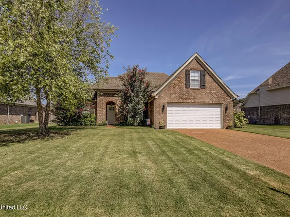 3074 Bramble Crest Dr, Southaven, MS 38672