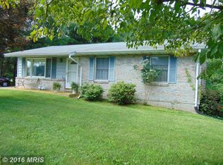 1212 Allview Dr, Hampstead, MD 21074