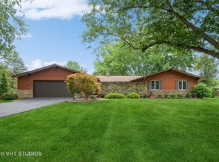 745 Hillcrest Dr, Dundee, IL 60118