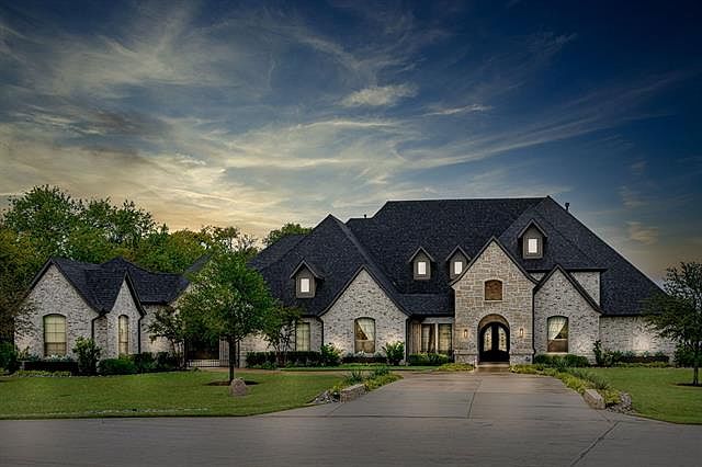 1st image of 1390 Bellagio Ct