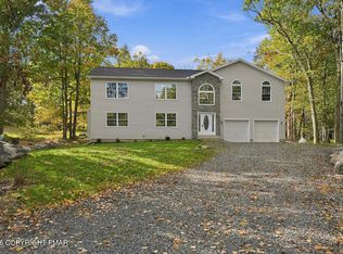 119 Bass Ct, Canadensis, PA 18325