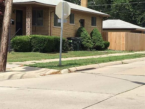 2nd image of 23013 Recreation St